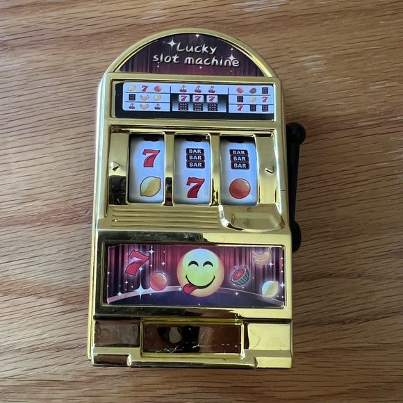 NWOT Lottery Lucky Slot Machine Toy Learning You Win Game Machine Rock - Picture 8 of 8